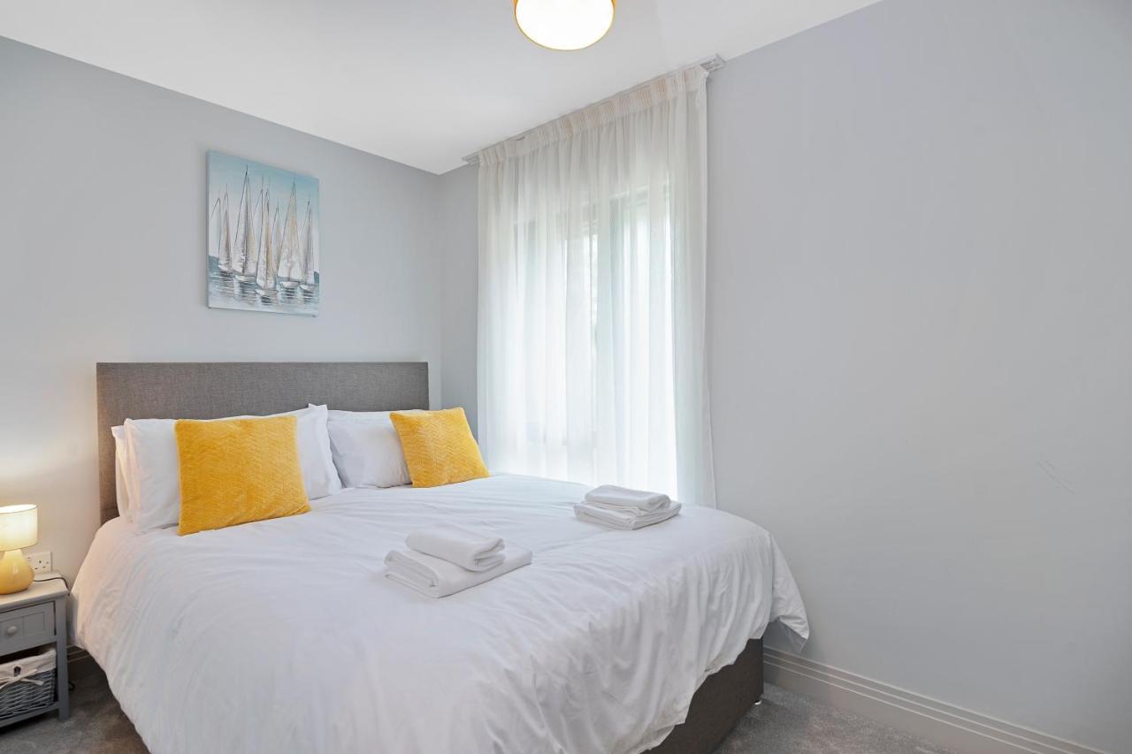 Spacious, 3 Bedroom, 2 Bathroom, Surbiton Εξωτερικό φωτογραφία
